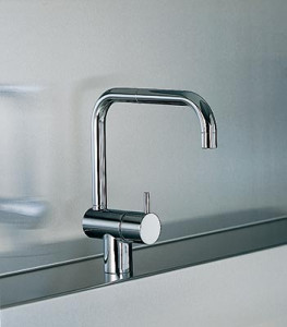 KV8 Бассейн vola