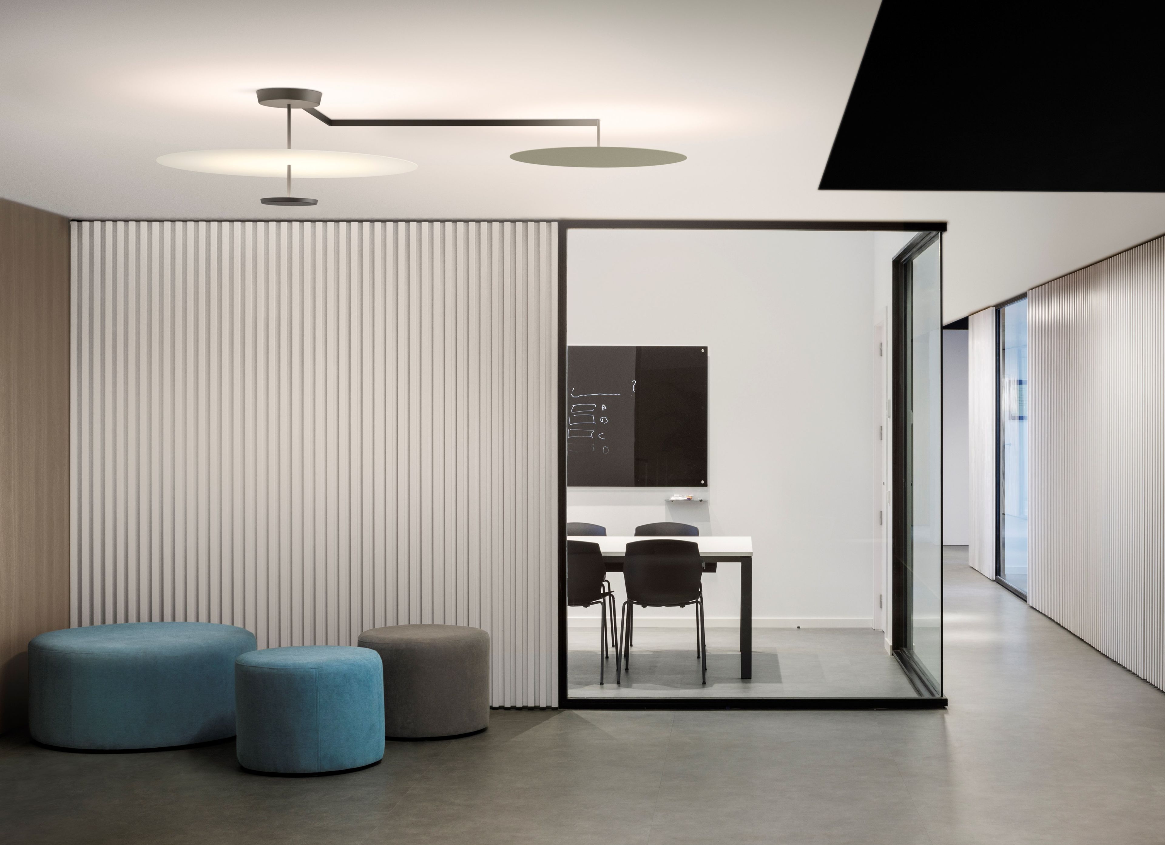 Металлический светодиодный потолочный светильник Vibia ARCH-00096368 - Вид №1