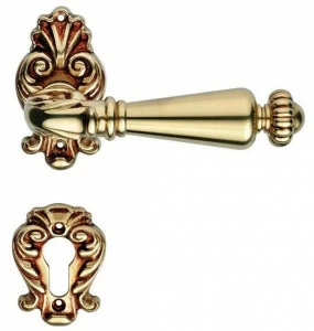 LINEA CALI' Латунная ручка в классическом стиле с накладкой Ninfa