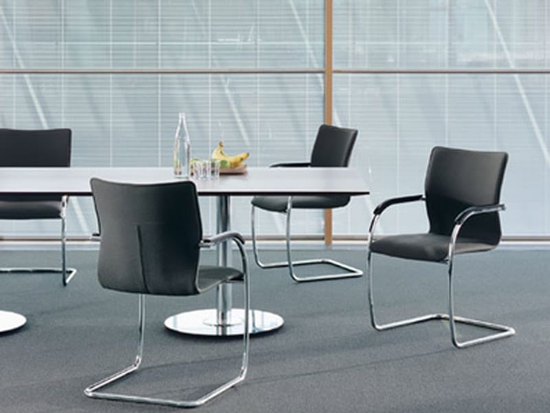 Кожаный консольный штабелируемый стул с подлокотниками Brunner ARCH-00021895 - Вид №1