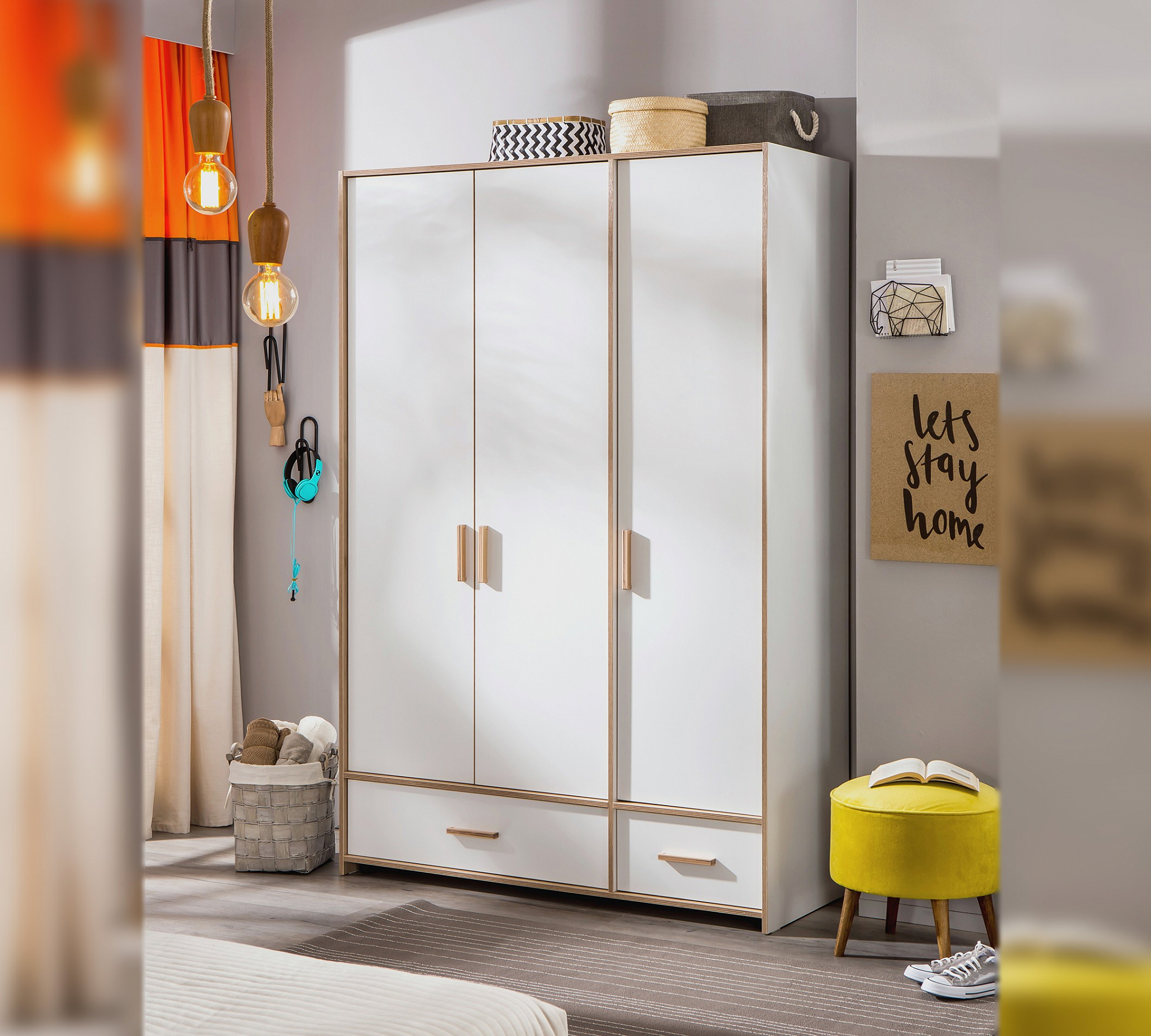 Шкаф белый трехстворчатый с ящиками Dynamic CILEK DYNAMIC 00-3832564 Белый Santreyd  - Вид №1