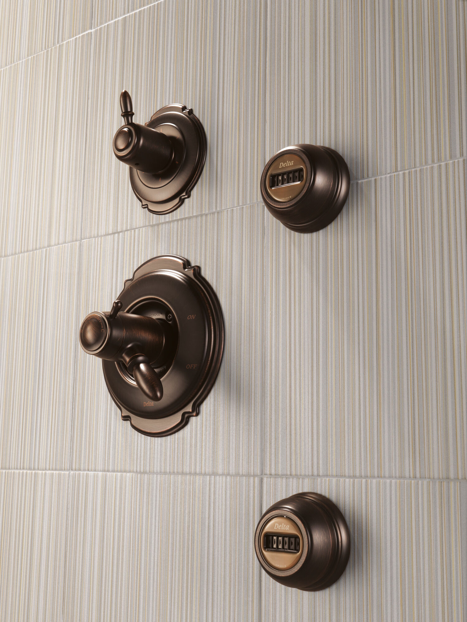 T11955-RB 3-портовая переключающая накладка с 6 позициями Delta Faucet Victorian Венецианская бронза - Вид №10