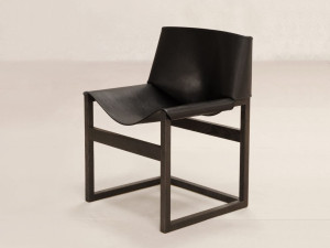 Стул из дерева и кожи