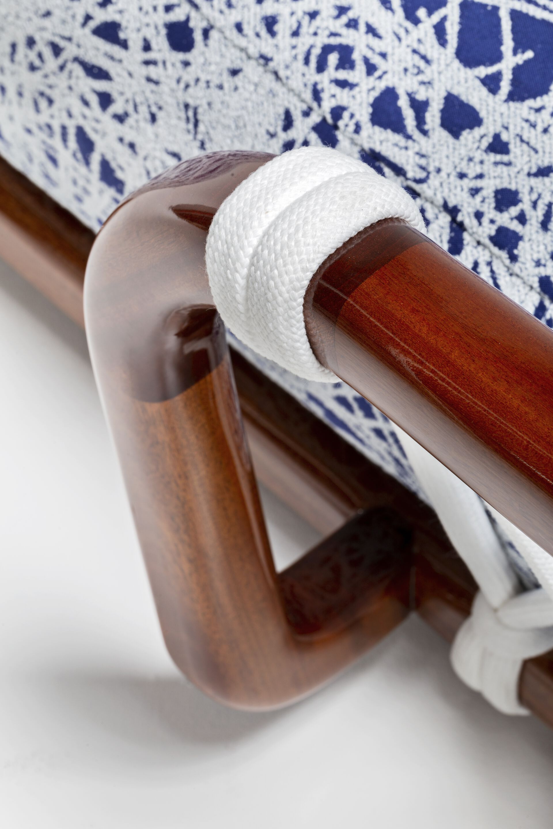 Секционный садовый диван из красного дерева и ткани Exteta Sunset ARCH-00005227 - Вид №1