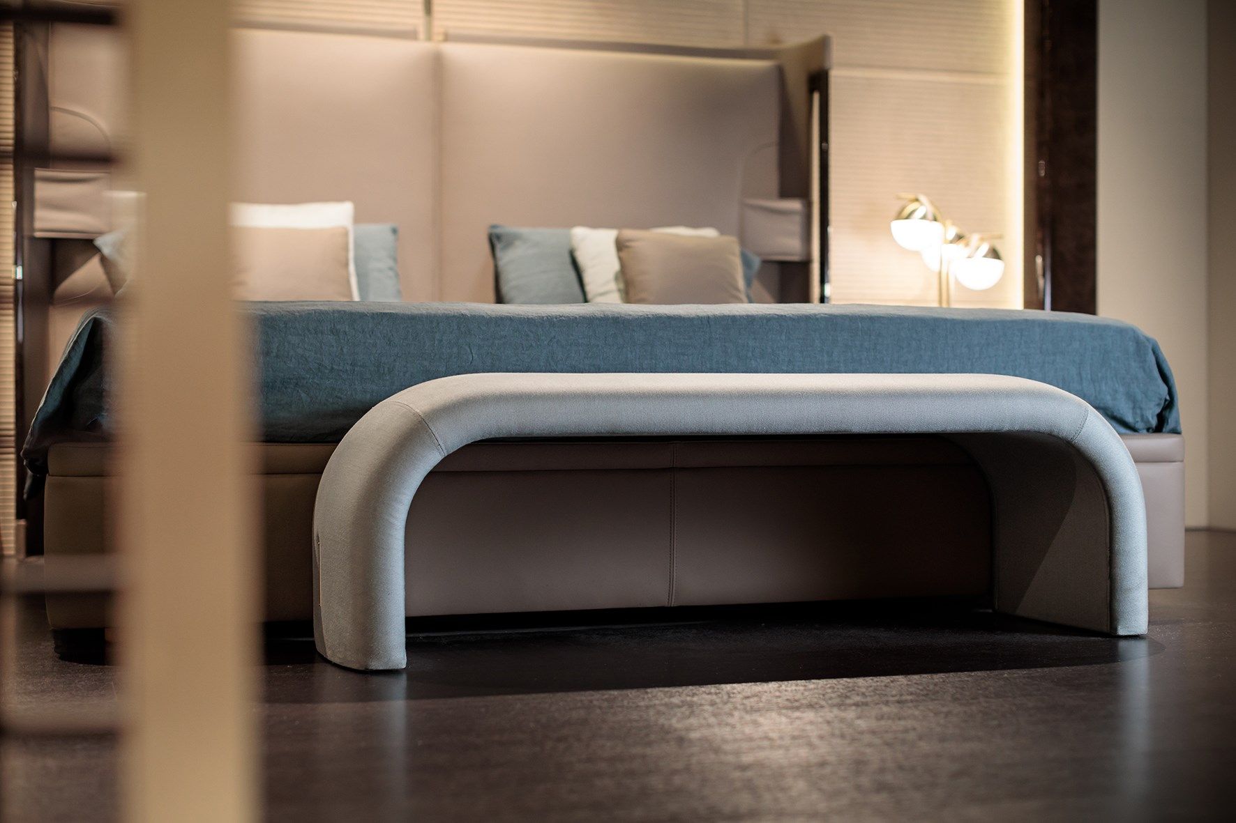 Мягкая скамейка из ткани Turri ARCH-00004694 - Вид №1