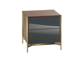 Тумбочка с ящиками