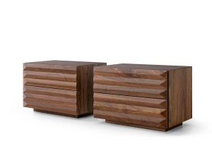 Тумбочка из грецкого ореха с ящиками