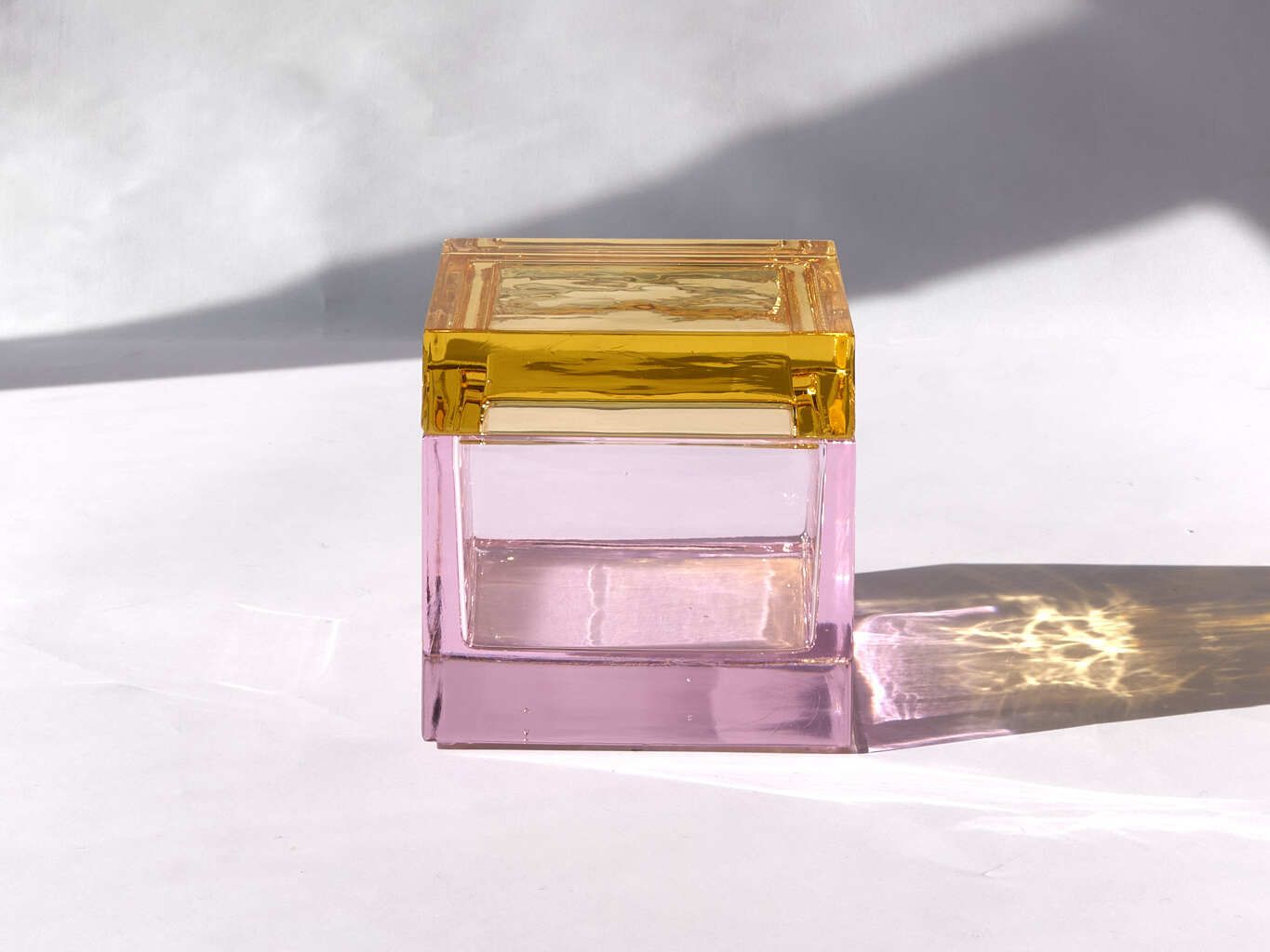 Двухцветный контейнер из дутого стекла Studio Bojola PALMI ARCH-00058347