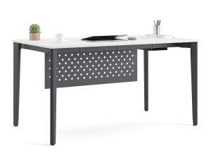 Деревянный прямоугольный стол