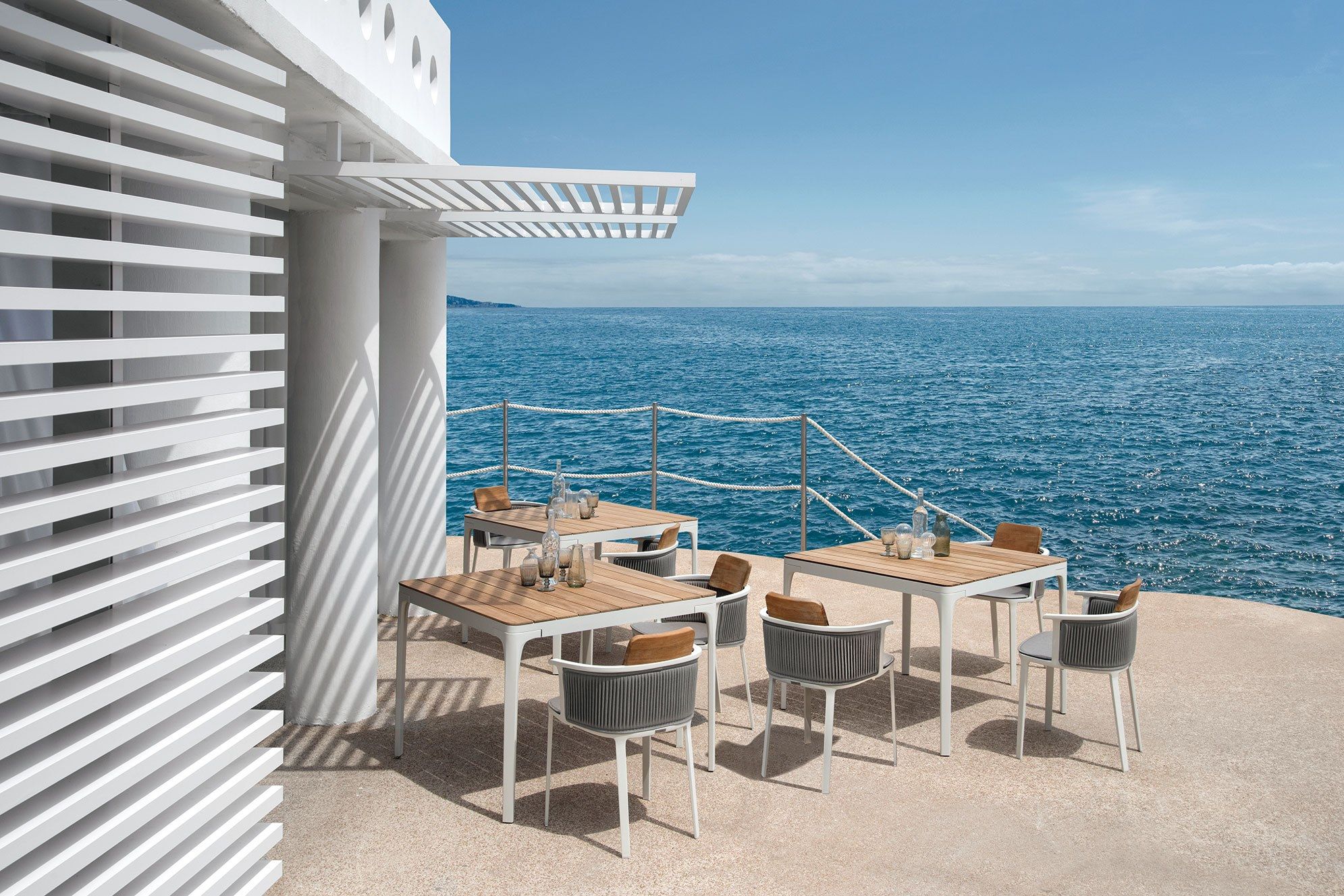 Квадратный садовый стол с тиковым верхом Ethimo ARCH-00026203 - Вид №3