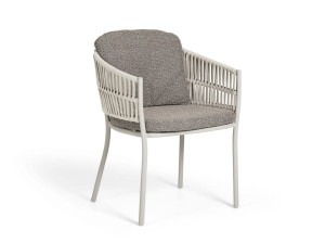 Садовый стул с подлокотниками