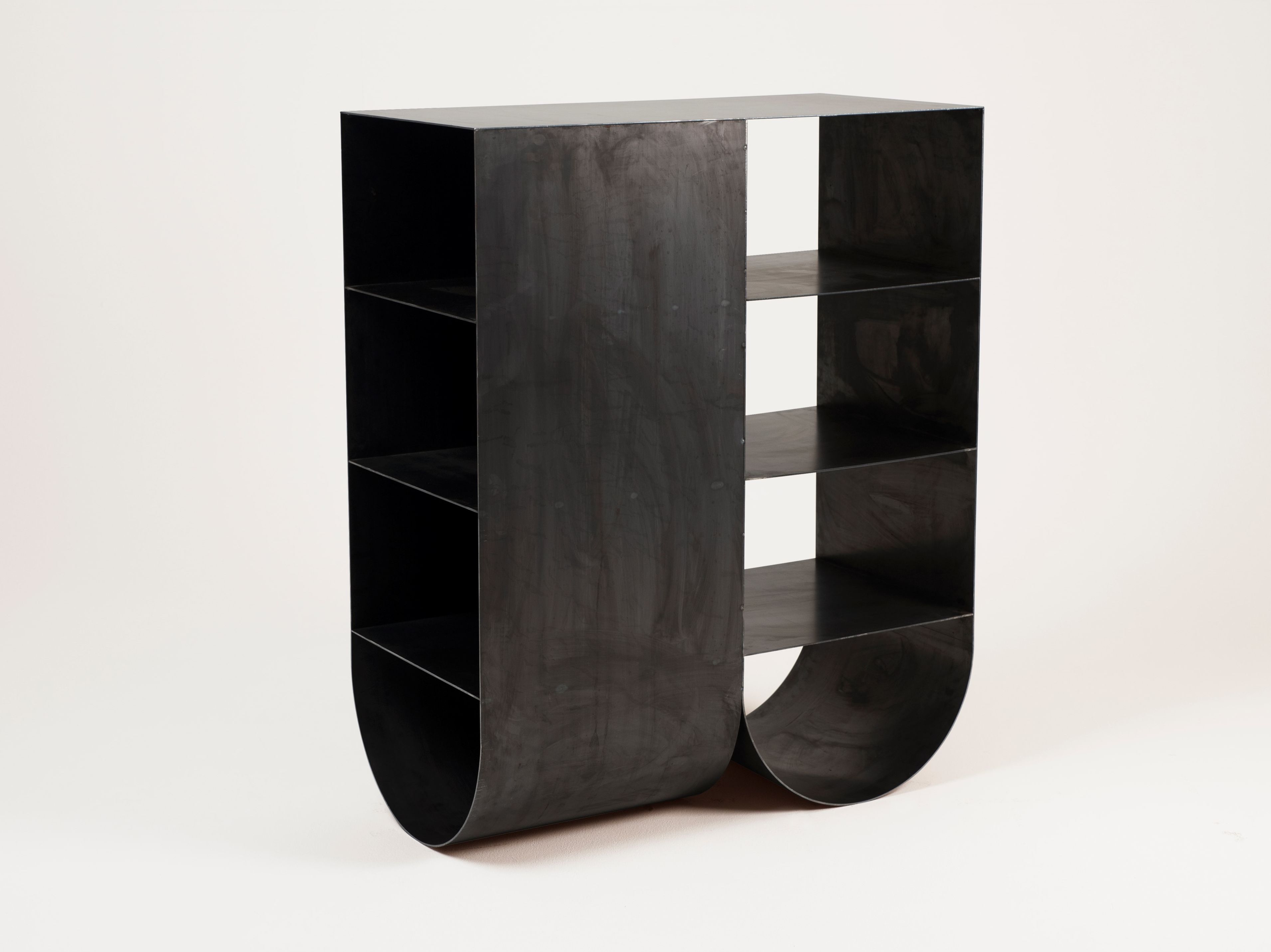 Металлическая отдельно стоящая Книжная полка Movimento Gallery ONE ARCH-00153309