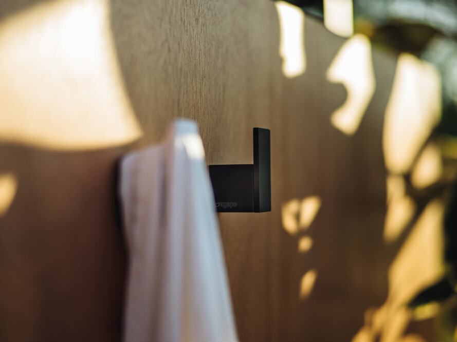 Алюминиевая настенная вешалка In Stock Agape ARCH-00137281