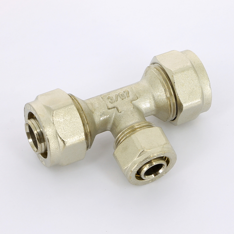 Тройник обжим редукционный HENCO 26х20х26 28262026