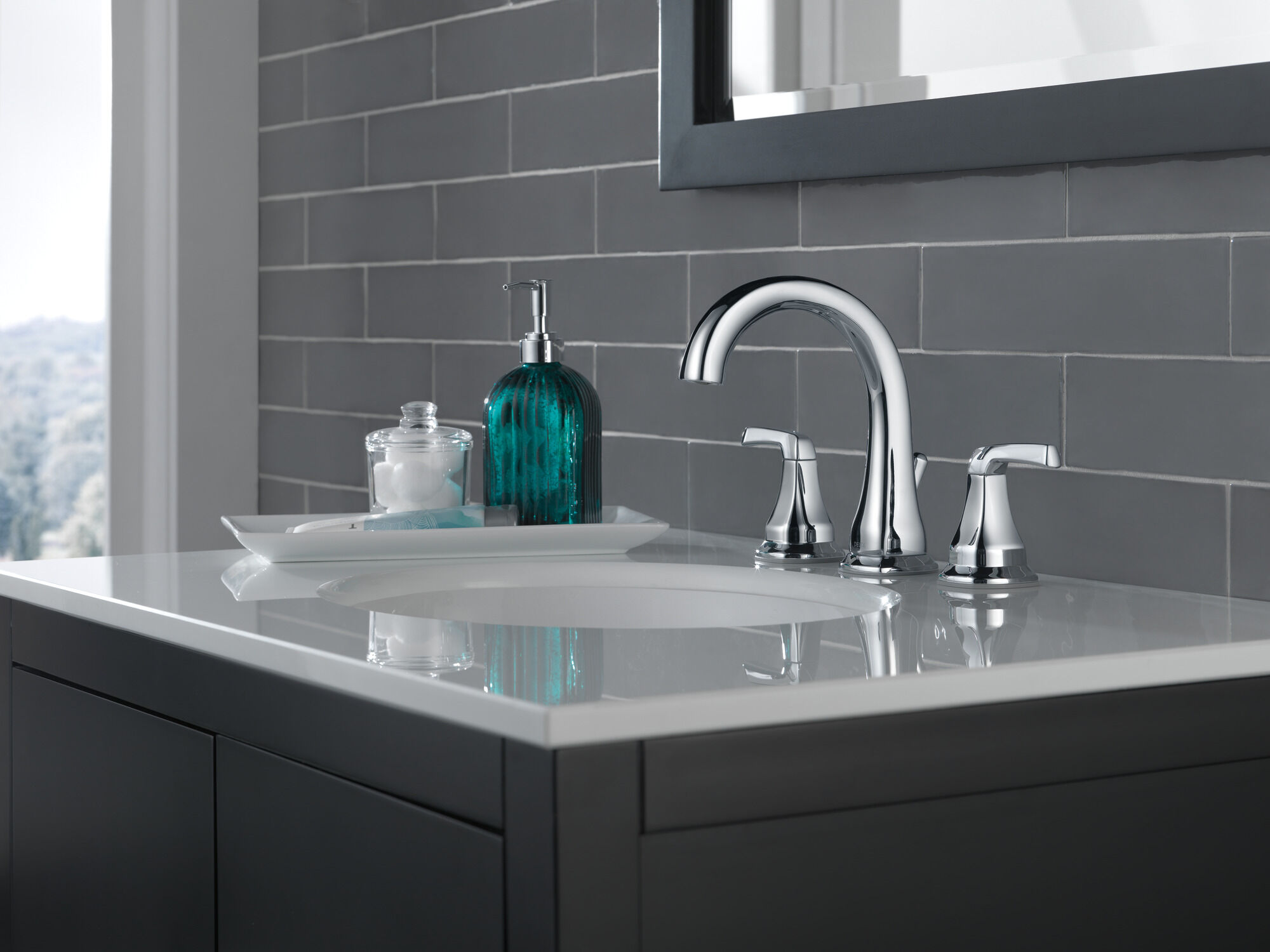 35770LF Смеситель для ванной комнаты с двумя ручками Delta Faucet Portwood Хром  - Вид №3