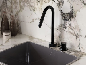 Смеситель для кухни из нержавеющей стали с поворотным изливом