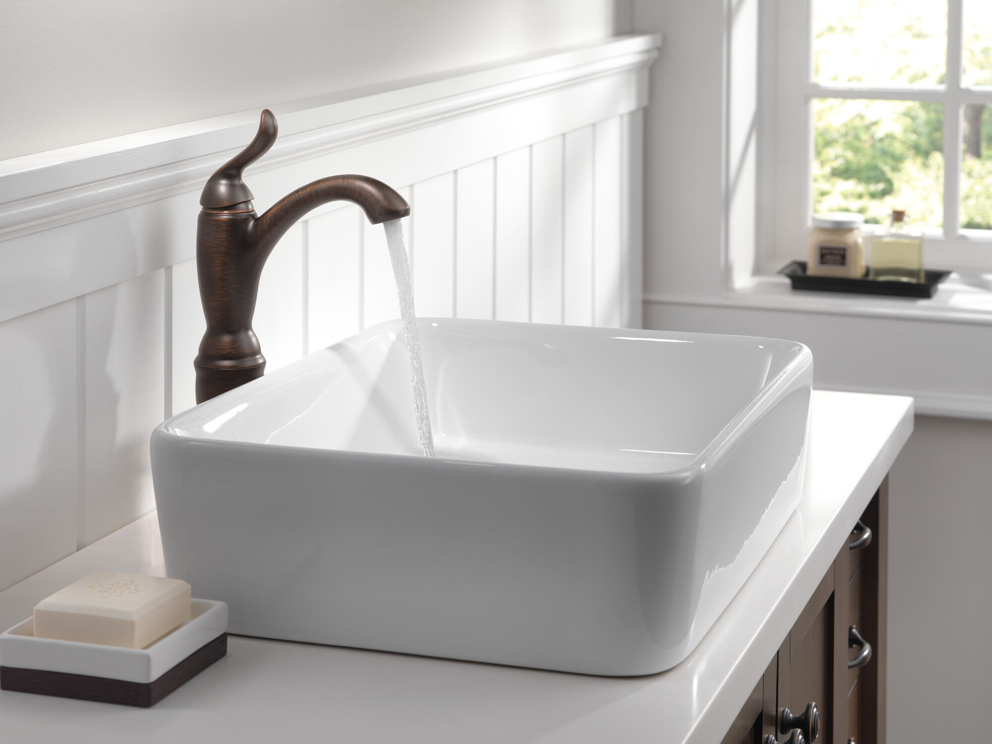 794-RB-DST Смеситель для ванной комнаты с одной ручкой Delta Faucet Linden Венецианская бронза  - Вид №3