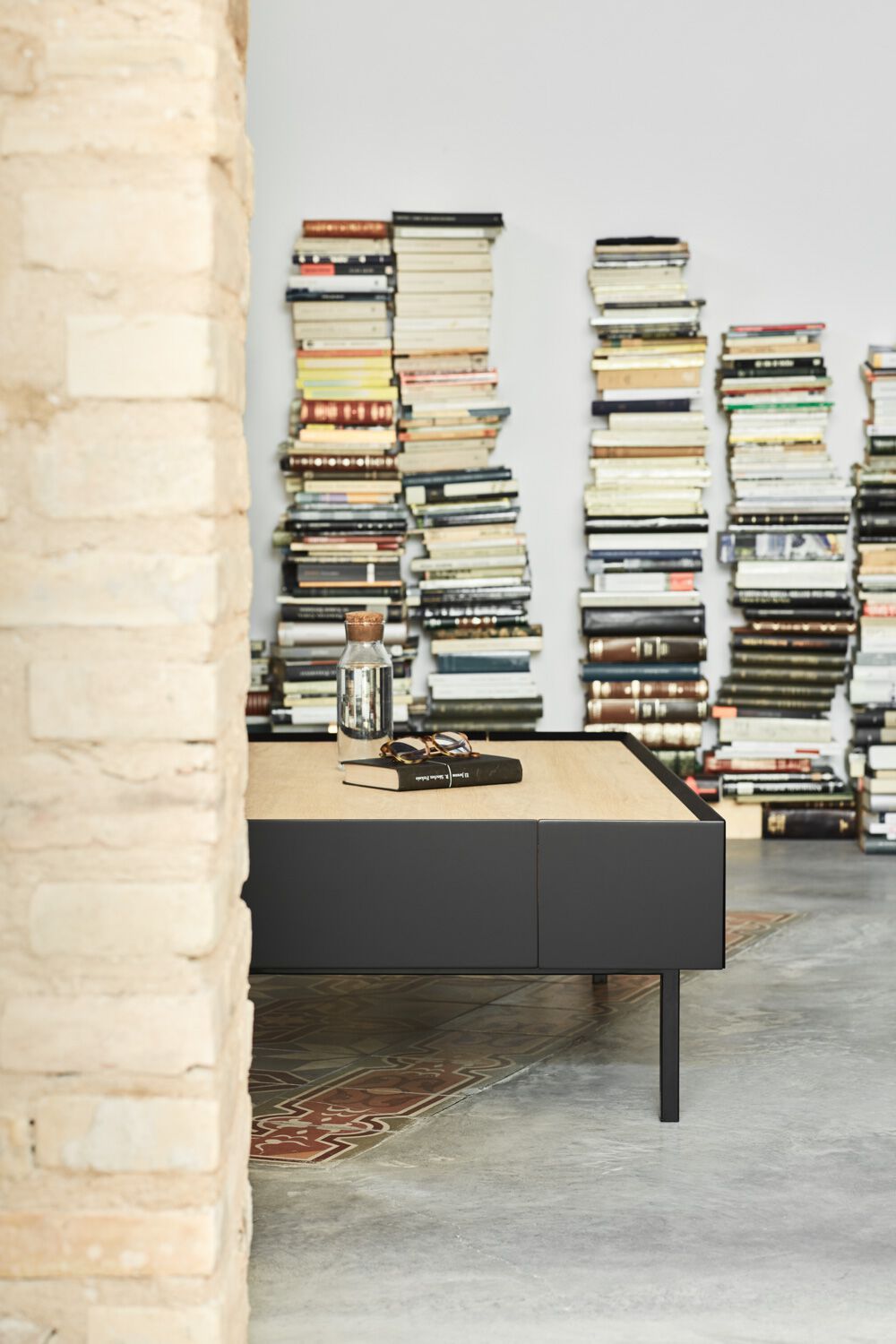 Низкий деревянный журнальный столик TEULAT Arista ARCH-00141627 - Вид №7