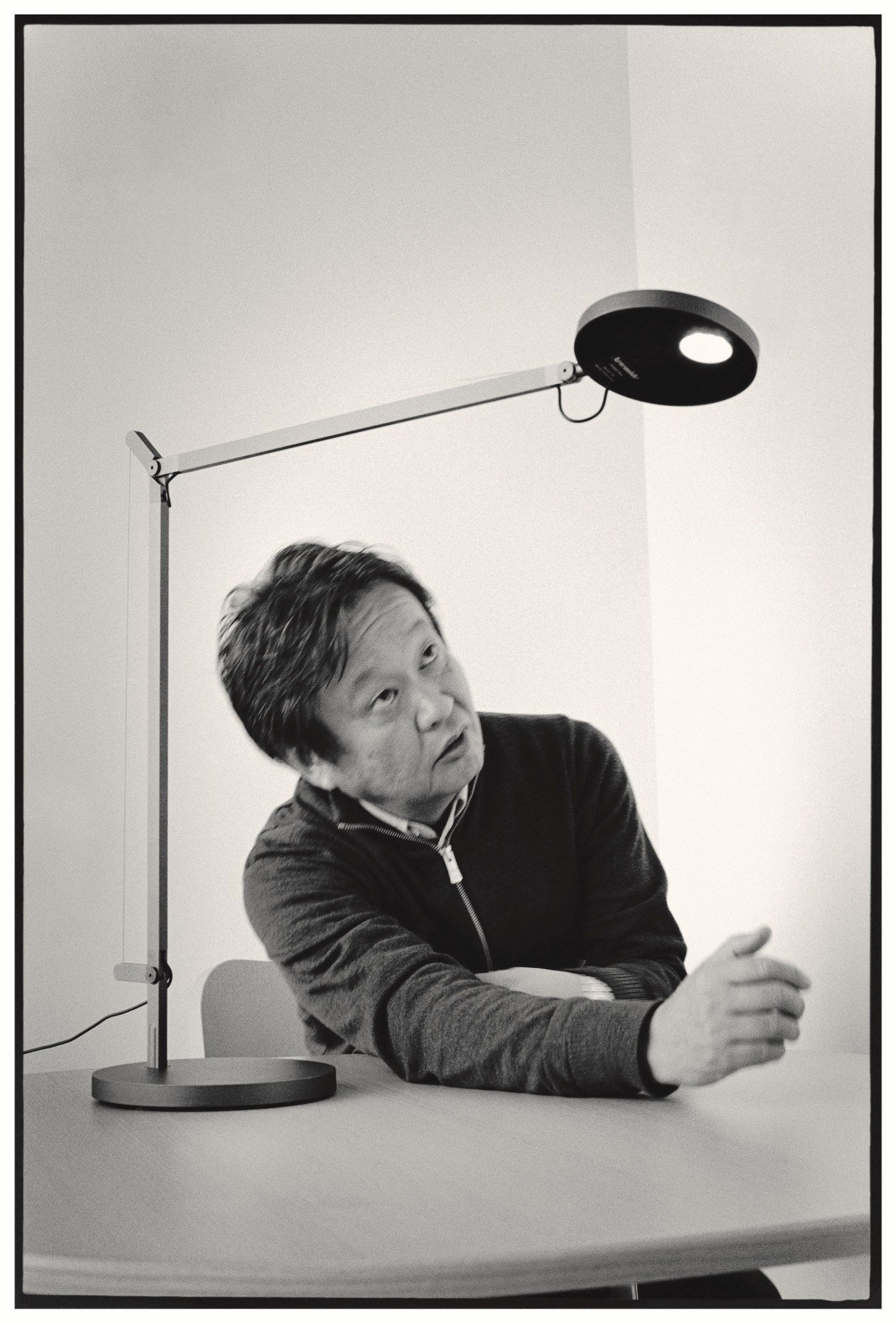 Регулируемая светодиодная настольная лампа Artemide ARCH-00075920 - Вид №11