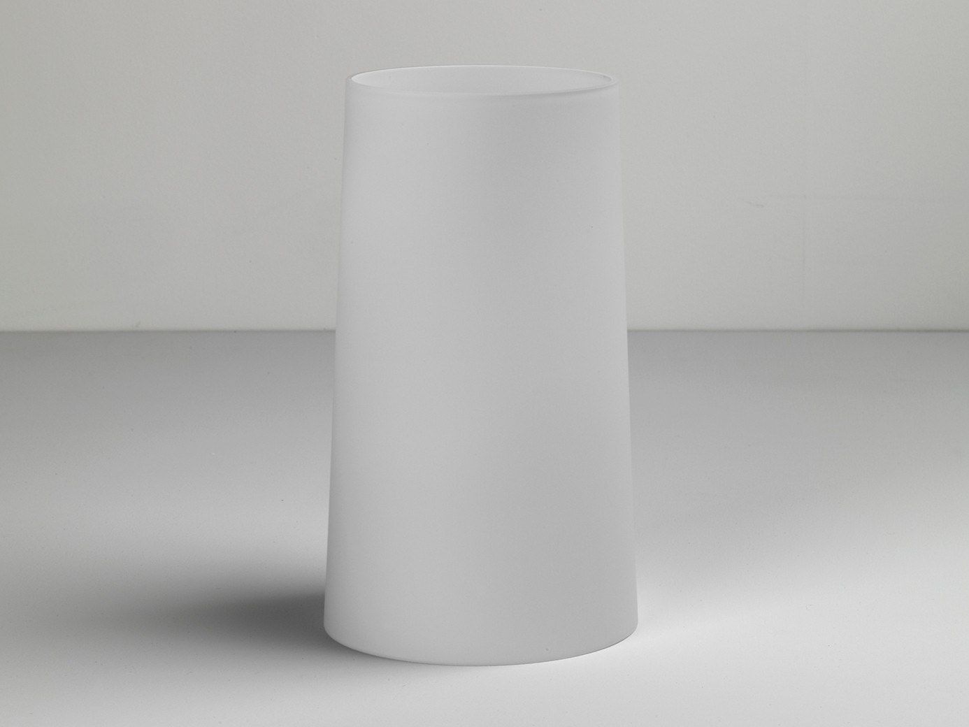 Стеклянный конусный абажур Astro Lighting CONE ARCH-00016363