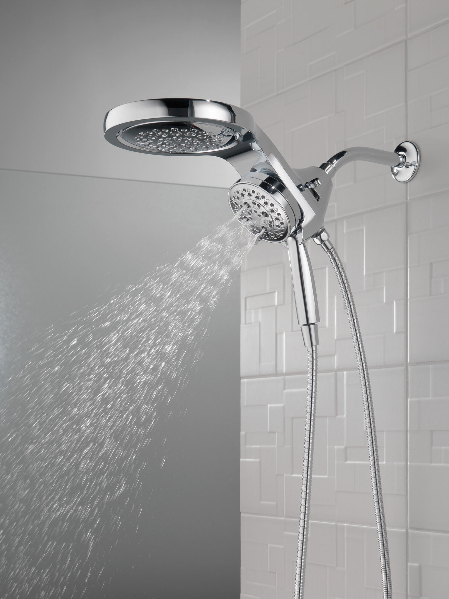 58680 HydroRain® H2Okinetic® 5-регулировочная душевая лейка два в одном Delta Faucet Universal Showering Хром  - Вид №21