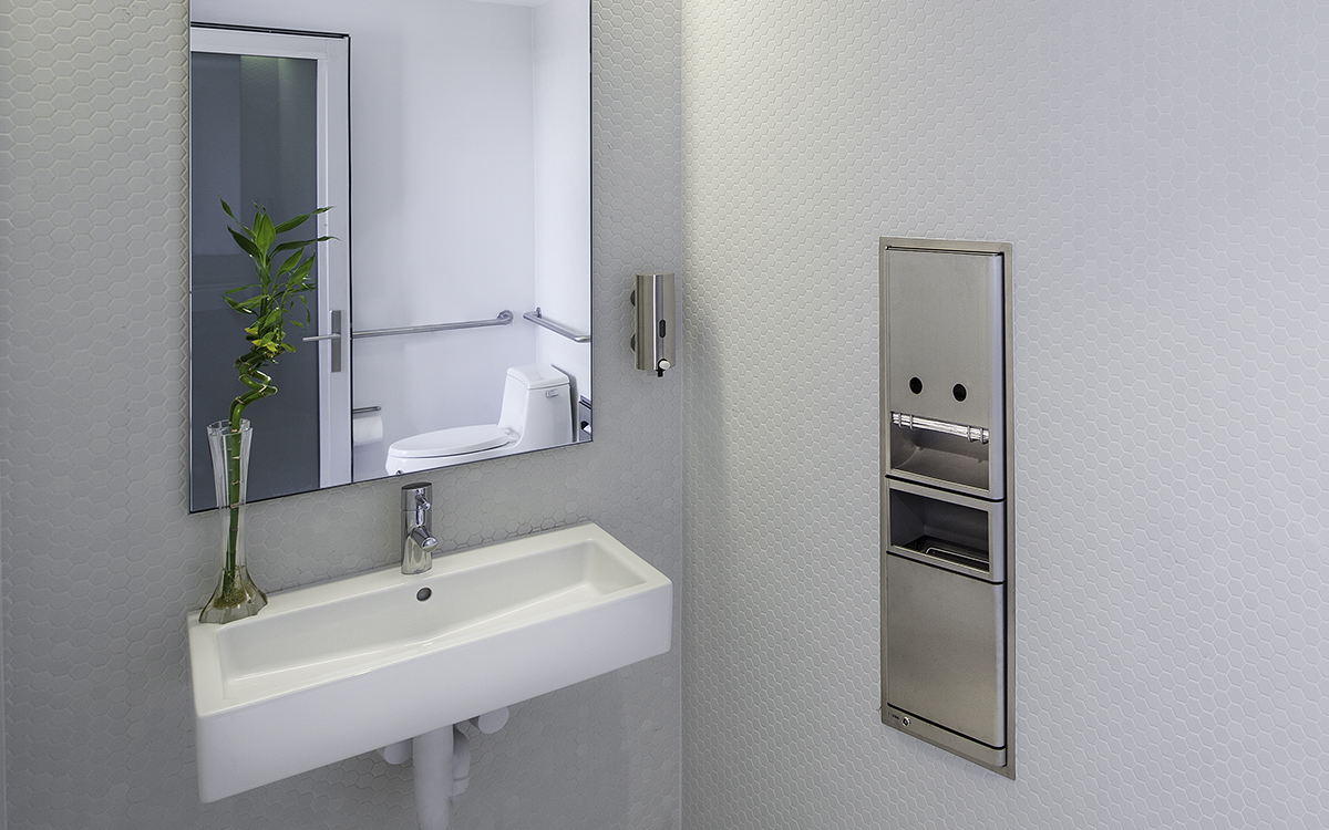 14710003002 Санитарная панель Hd line Knud Holscher  - Вид №1