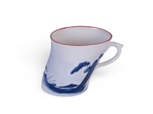 Фарфоровая кружка