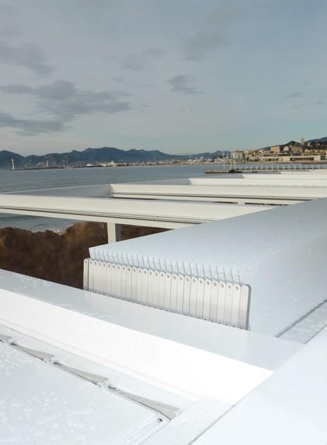 STUDIO 66 Настенная пергола из алюминия с собираемыми планками sun-id-1460207 - Вид №11