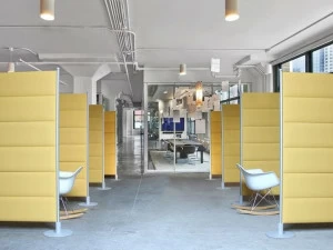 Slalom Отдельно стоящая звукопоглощающая офисная перегородка из полиэфирного волокна Ecorange