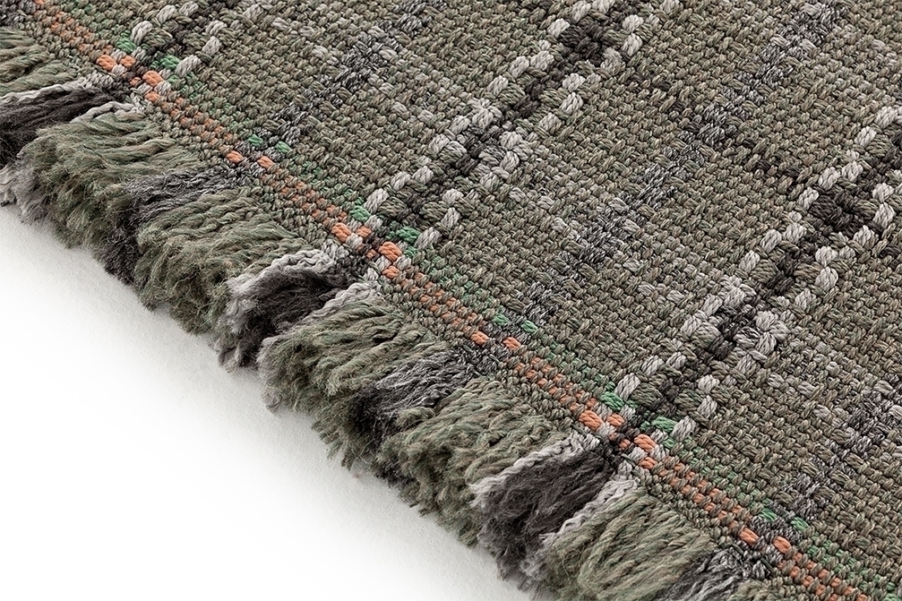 070718 Подушка-ролл GL Tartan green большая GAN Garden Layers - Вид №4