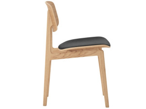 Дубовый стул с мягким сиденьем