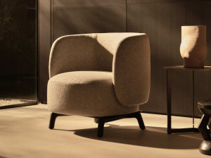 Тканевое кресло