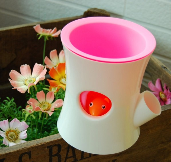 QL10075-WH-PK Горшок самополивающийся log&squirrel белый-розовый Qualy  - Вид №3