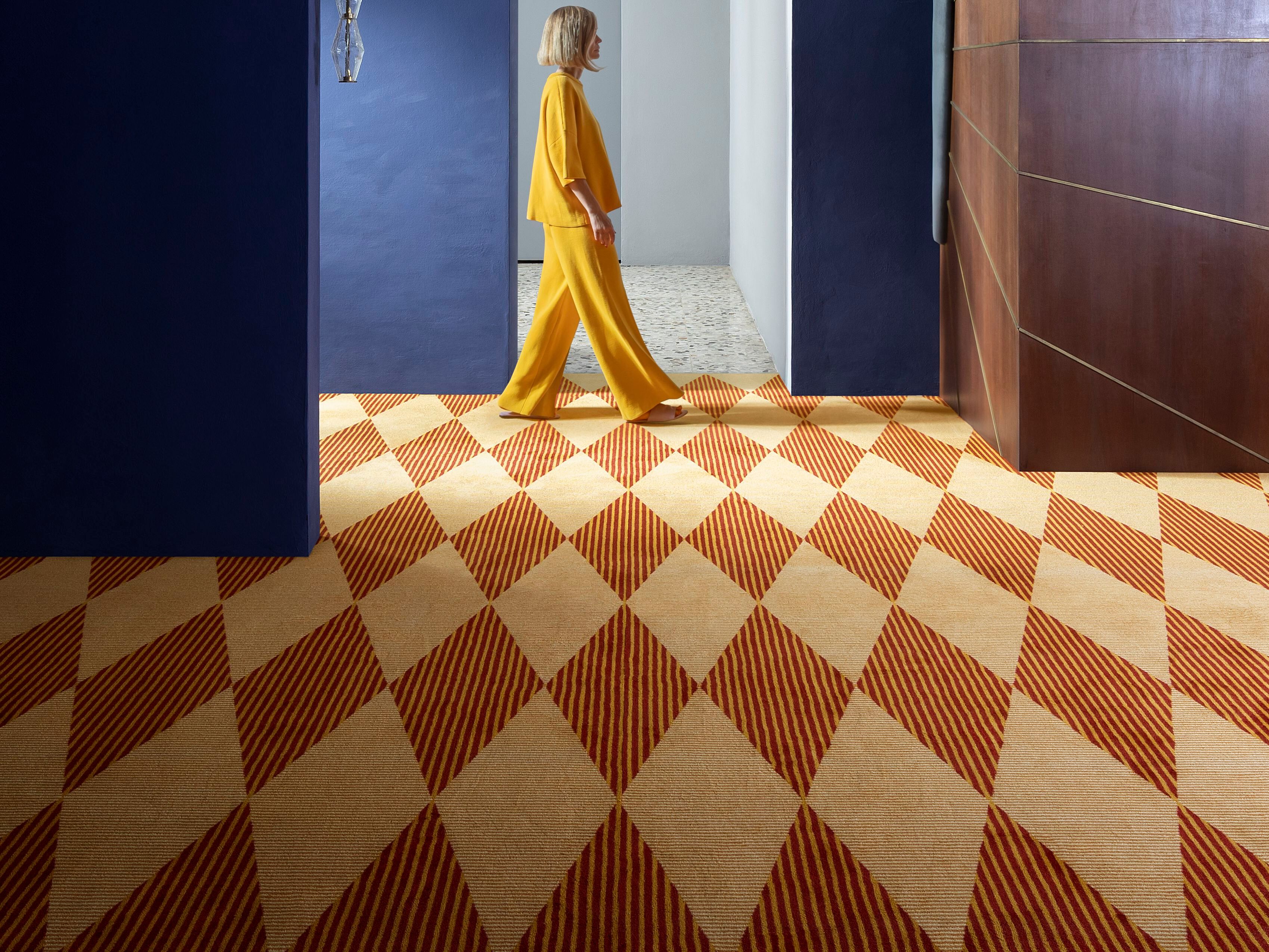 Перерабатываемый нейлоновый ковер Radici NEWSTALGIA ARCH-00095056