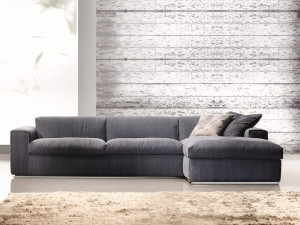 Тканевый диван с полуостровом