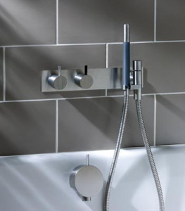 473 Смесители для ванны / душа vola