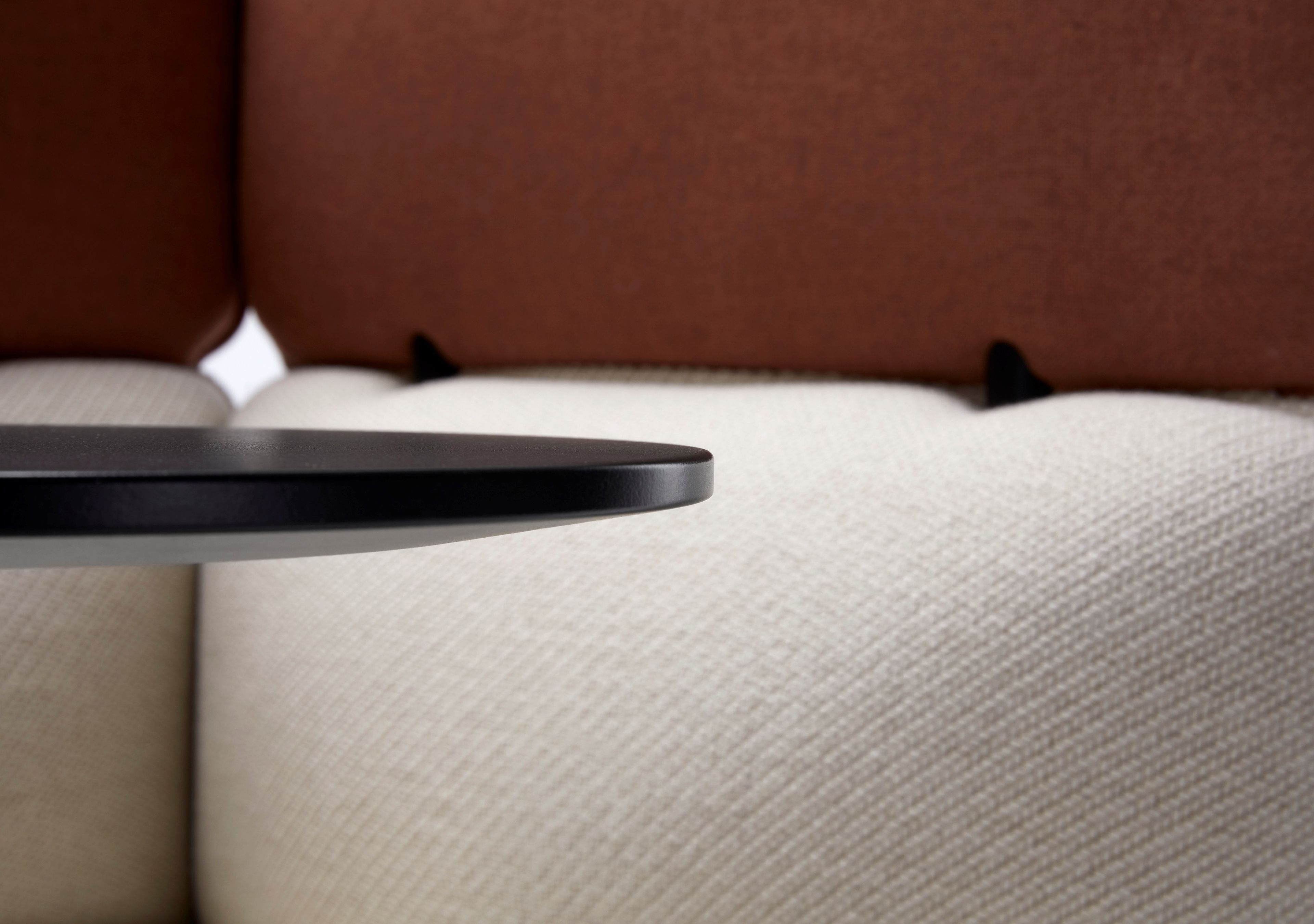 Тканевое кресло с высокой спинкой Ross Gardam Adapt ARCH-00087056 - Вид №5