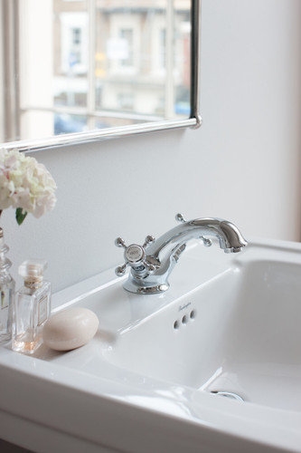 Смеситель на 1 отверстие, с донным клапаном [STA11]  Burlington STA11  - Вид №2