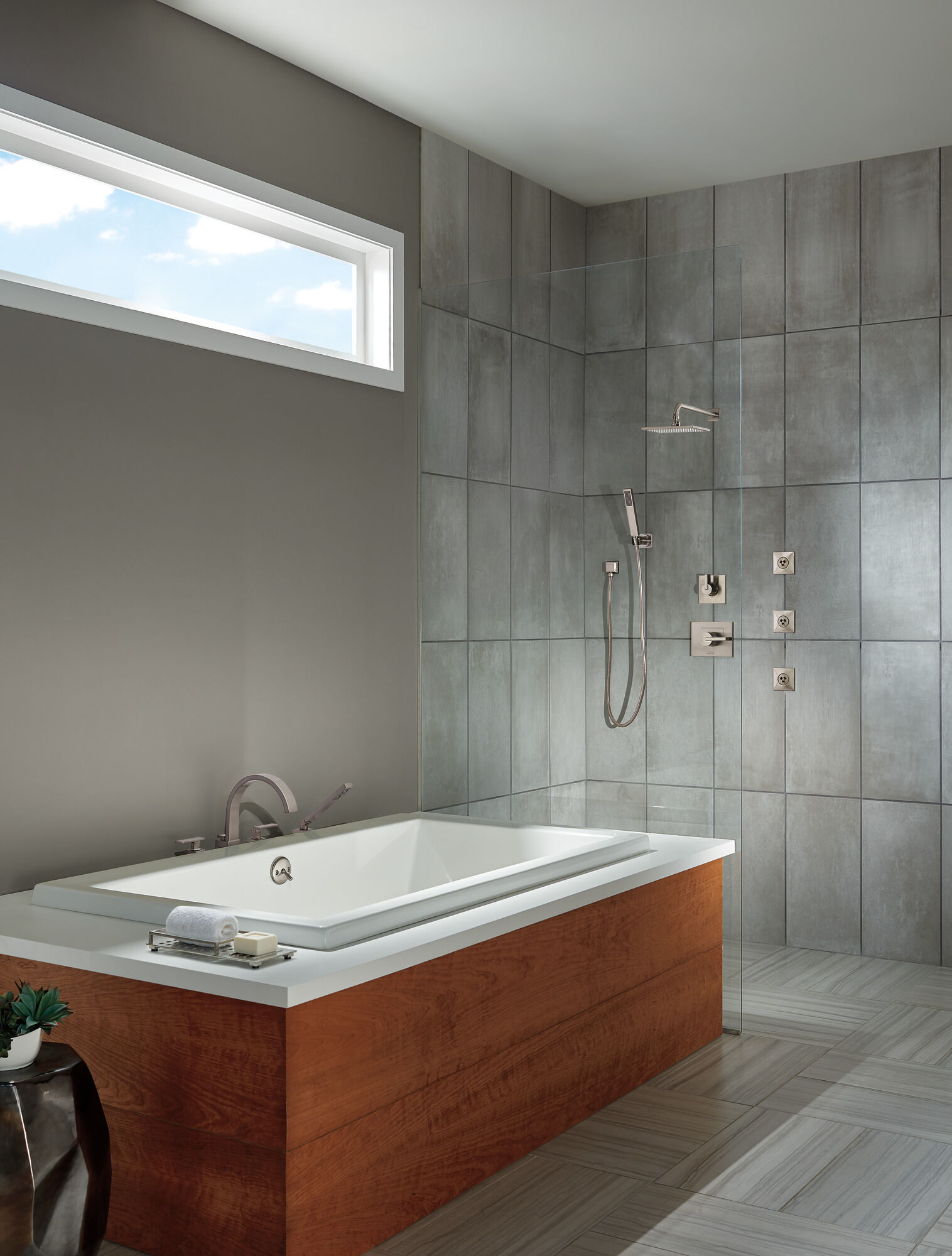 T14253-SS-WE Облицовка для душа Monitor® серии 14 Delta Faucet Vero Нержавеющая сталь - Вид №5