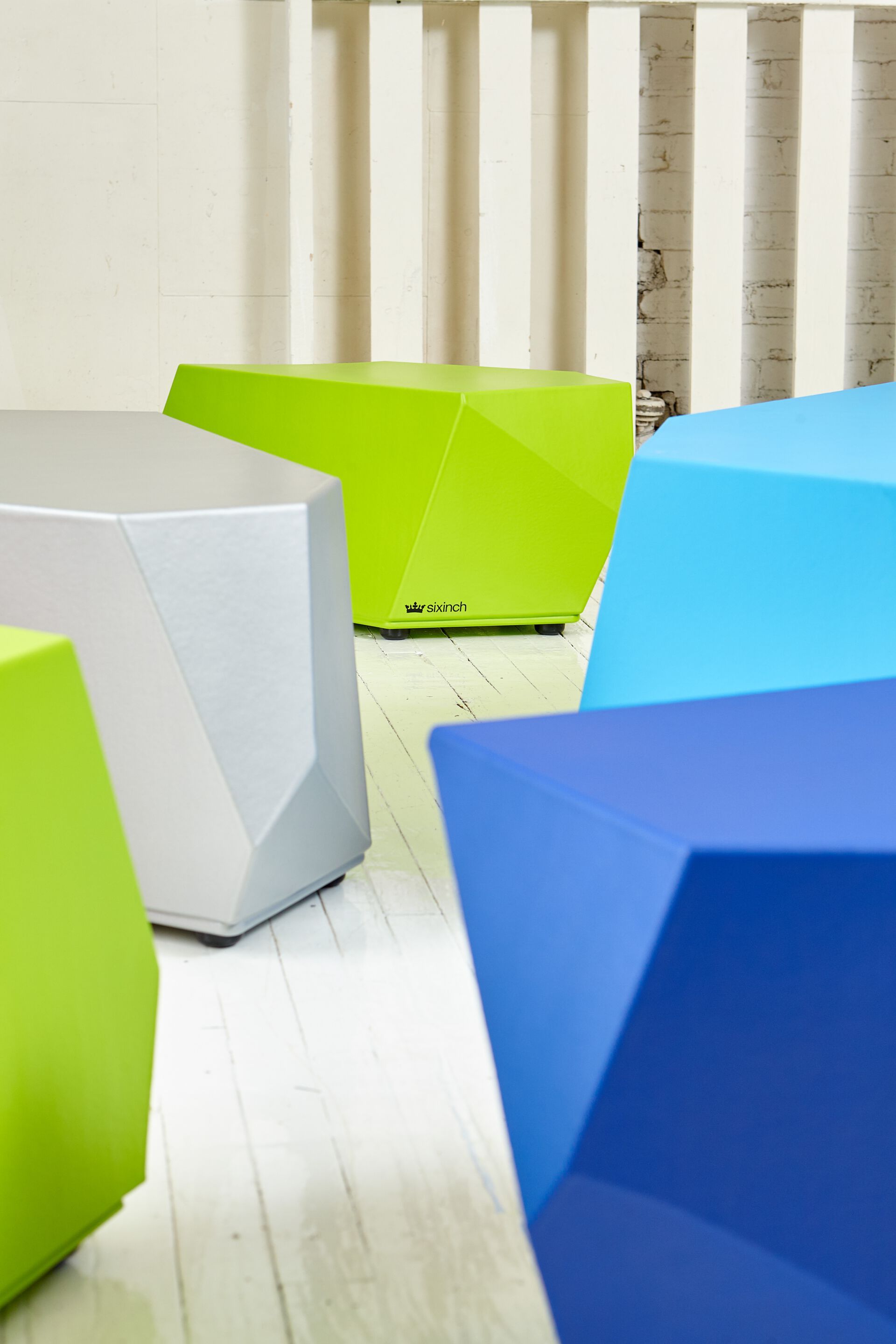 Низкий журнальный столик с пеной SIXINCH Rock ARCH-00007641 - Вид №10