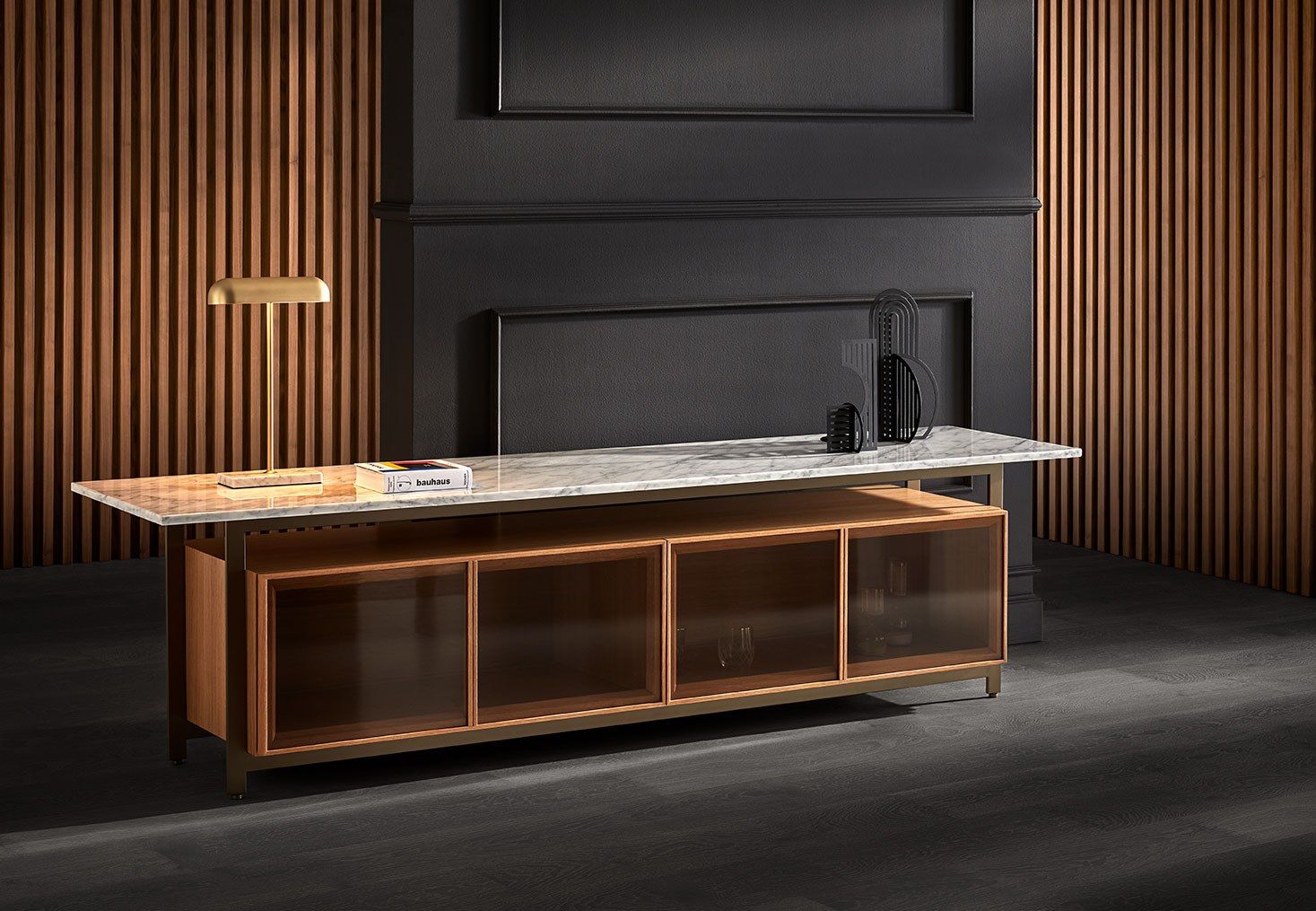 Шкаф из дерева и стекла с откидными дверями Punt Чикаго ARCH-00074008 - Вид №1