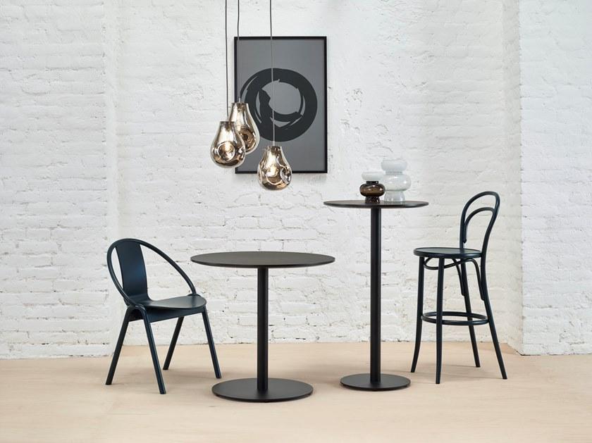 TON Штабелируемый деревянный стул с подлокотниками Again 311 005 - Вид №3