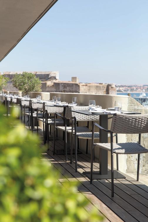 MNST1241 Обеденный стол pca shingle f11 75см x 75см Manutti Napoli - Вид №5