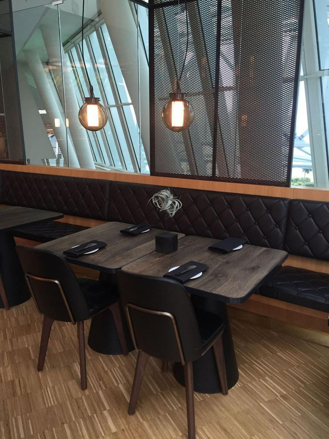 089735 Подвесной светильник T DI DI Parachilna Bai Santreyd