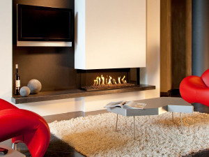 Настенный газовый камин с тройным фасадом