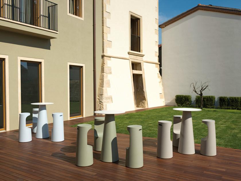 Plust Высокий табурет из полиэтилена Fura sun-id-1411022 - Вид №3