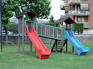 Рециркулированная пластиковая игровая структура