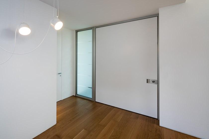 OIKOS VENEZIA Распашная бронированная деревянная входная дверь Synua sun-id-1468014 - Вид №17