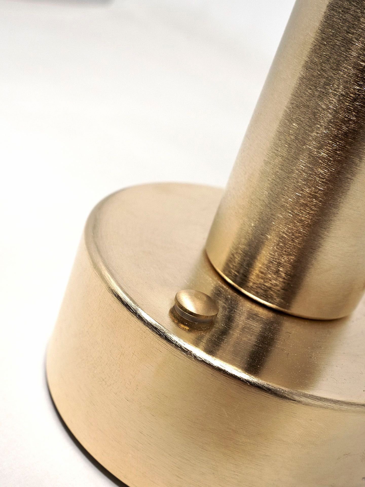 Настольная лампа с батарейным питанием из муранского стекла MULTIFORME Murano Bulb ARCH-00121625 - Вид №1