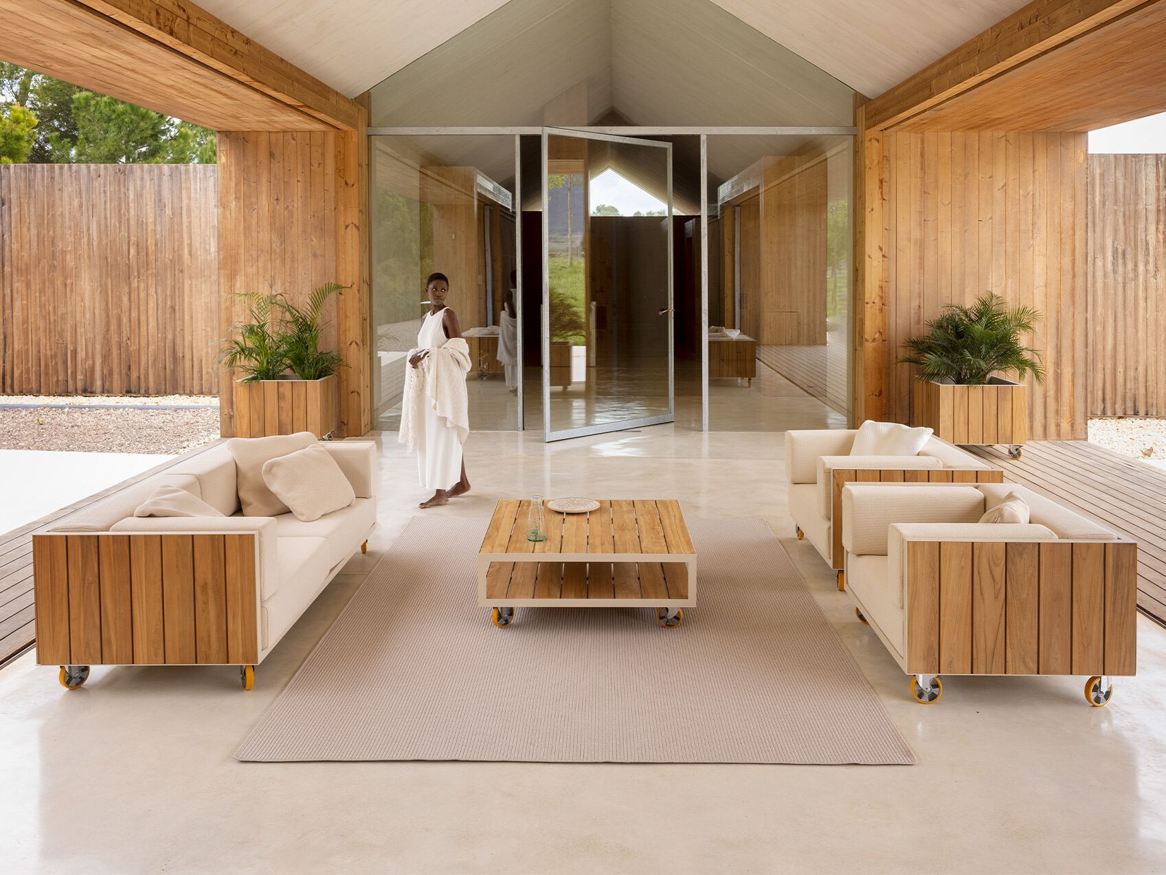 Алюминиевое и деревянное садовое кресло с подлокотниками Vondom Vineyard ARCH-00066003 - Вид №3